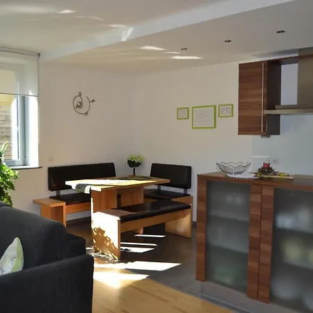 Апартаменты Fewo-burgund Billigheim-Ingenheim