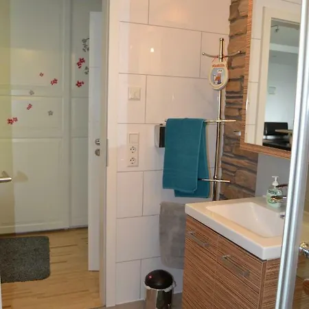 Апартаменты Fewo-burgund *